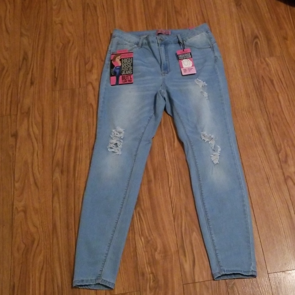 Plus Size Skinny Jeans Size 14.